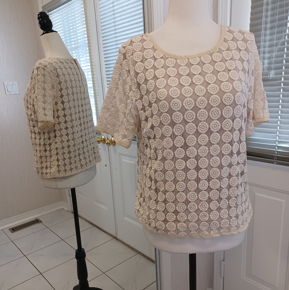 $4 Add-on Lined Lace Blouse - Size Large